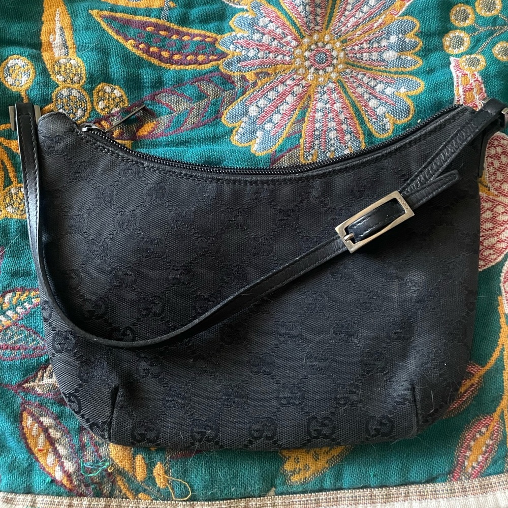 Authentic Gucci purse